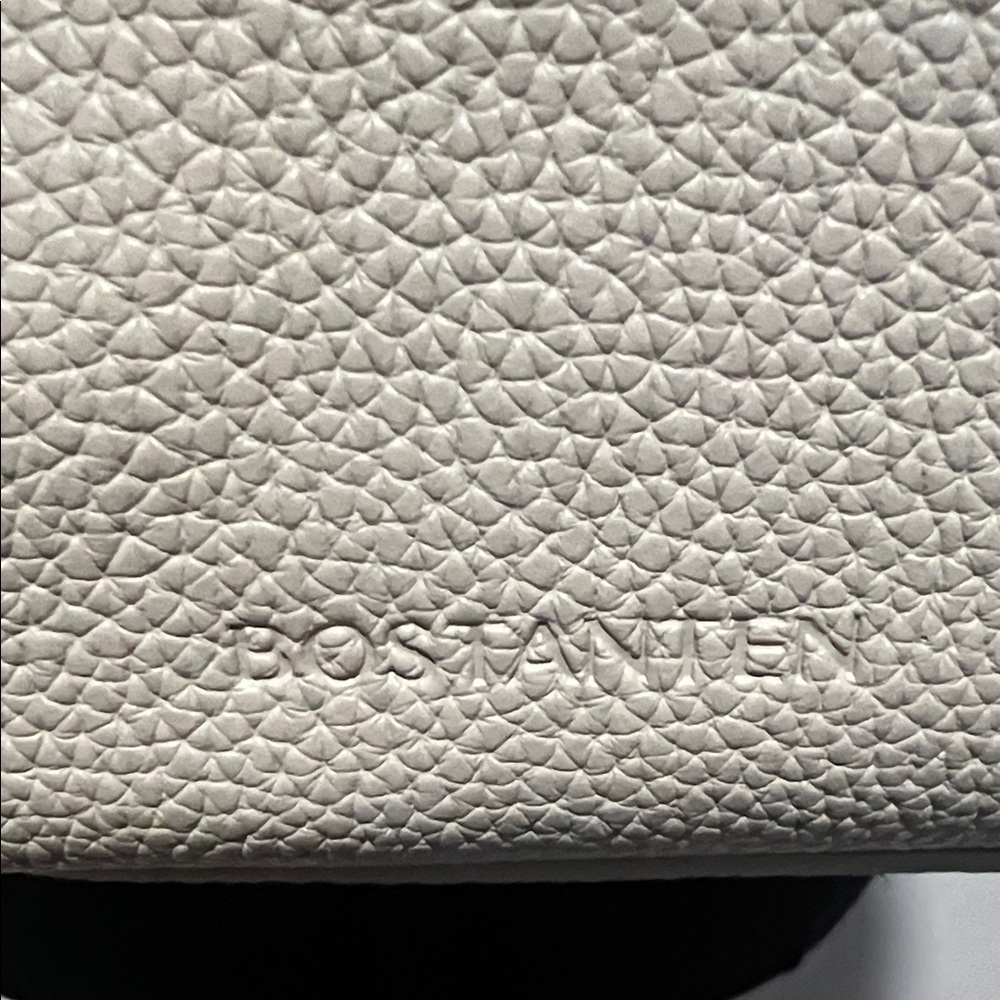 BOSTANTEN Pebbled Leather Shoulder Bag – Cream / Beige - Picture 2 of 10